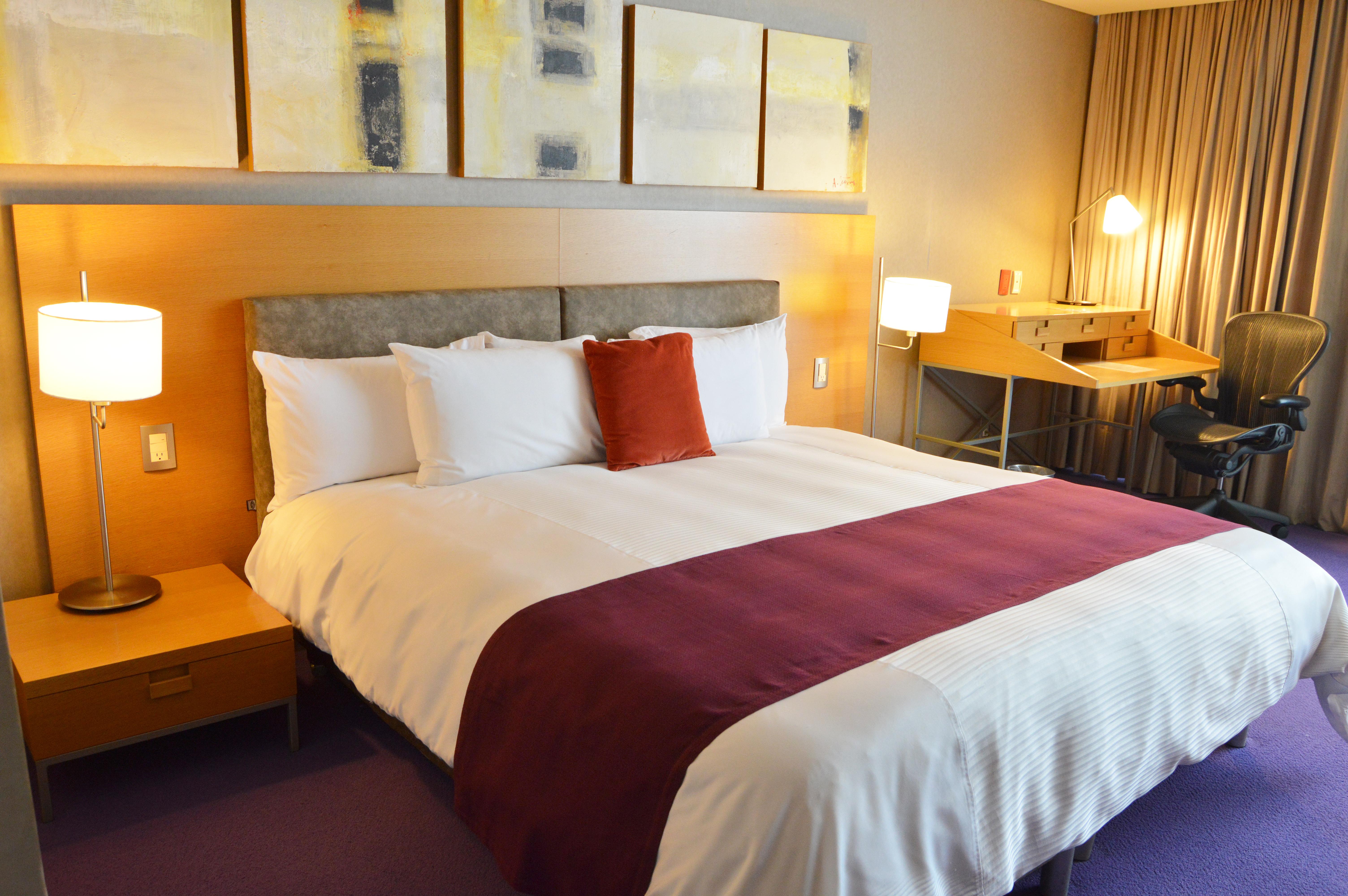 카미노 레알 산타페 호텔 멕시코 시 외부 사진 A typical hotel room
